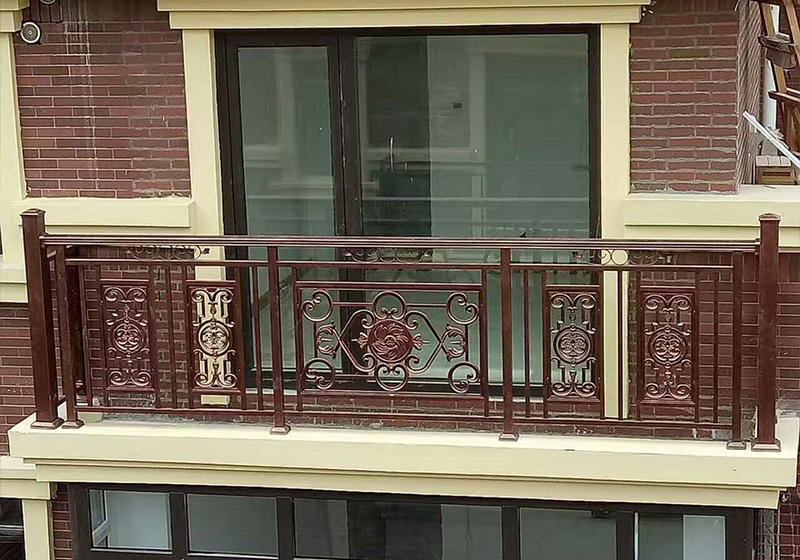  鋁（lǚ）藝護欄