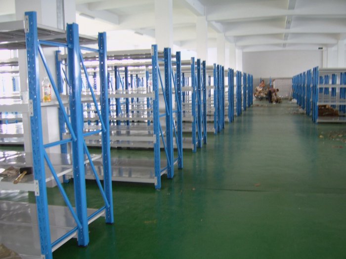 中（zhōng）型（xíng）貨架